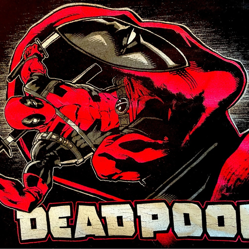 Deadpool tshirt - Picture 3 of 3